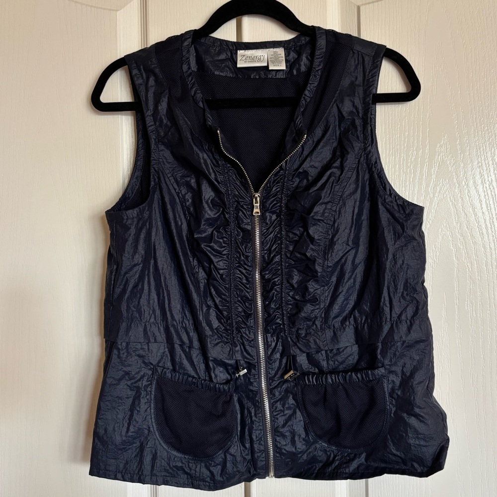 Zenergy by Chico’s sporty nylon ruched navy blue vest size 1 Medium